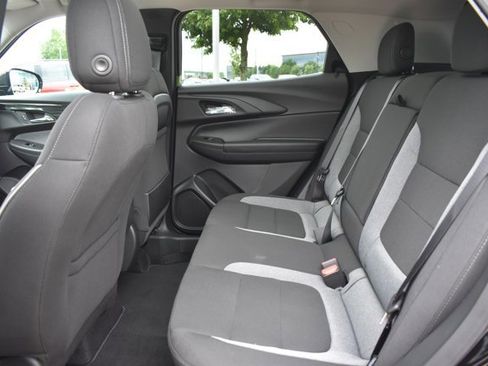 New 2026 Chevrolet TrailBlazer LT w/ Convenience Package FWD image 15