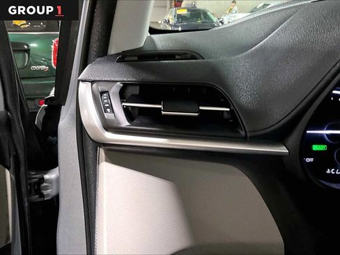 Certified 2021 Toyota Sienna LE image 34