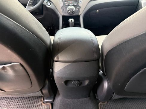 Used 2018 Hyundai Santa Fe Sport w/ 2.4L Value Package 02 FWD image 31