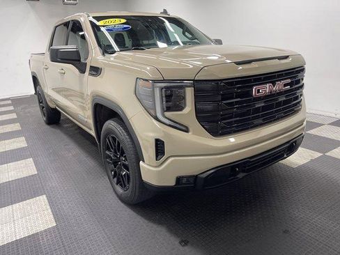 Used 2023 GMC Sierra 1500 Elevation AWD/4WD image 5