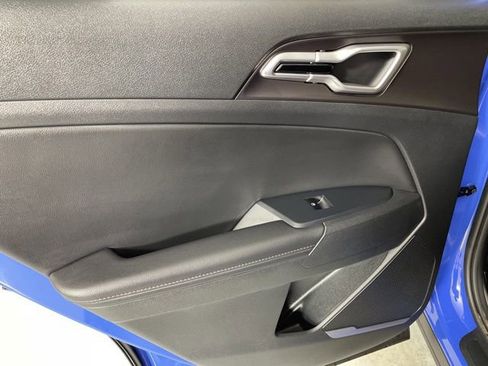 New 2026 Kia Sportage EX w/ EX Panorama Roof Package image 38