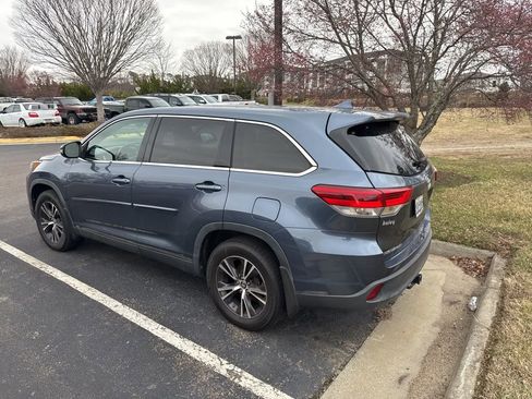 Used 2019 Toyota Highlander Plus image 3