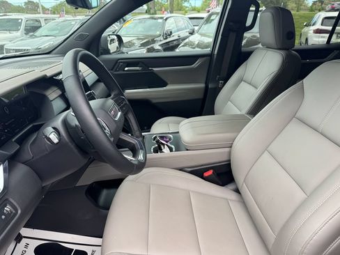 Used 2026 GMC Acadia Elevation w/ Elevation Premium Package AWD/4WD image 25