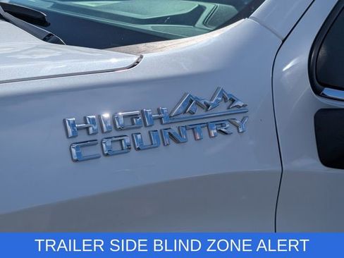 Used 2024 Chevrolet Silverado 1500 High Country RWD image 4