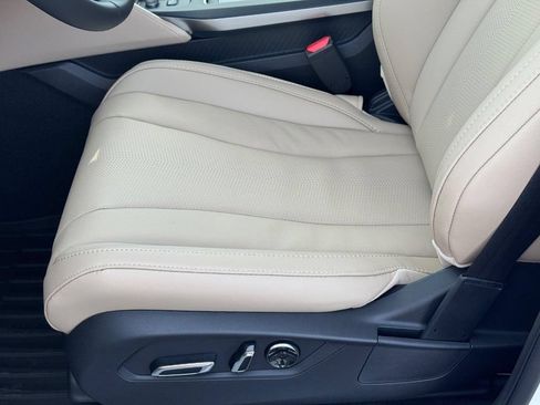 Certified 2026 Acura MDX SH-AWD w/ Technology Package image 12