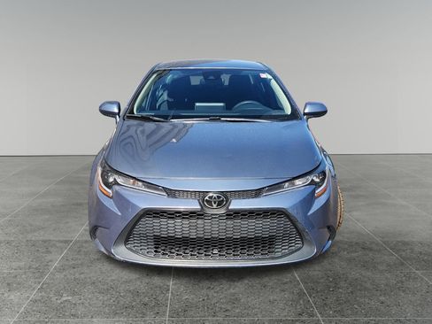 Used 2020 Toyota Corolla LE image 2