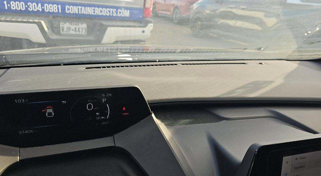 Used 2025 Toyota Prius LE FWD image 13