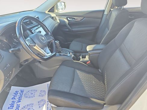 Certified 2020 Nissan Rogue SV image 9