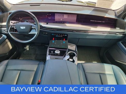 Certified 2025 Cadillac Escalade IQ Luxury 2 w/ LPO, Premium Carpet Package AWD/4WD image 16
