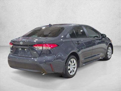 Used 2026 Toyota Corolla LE FWD image 5