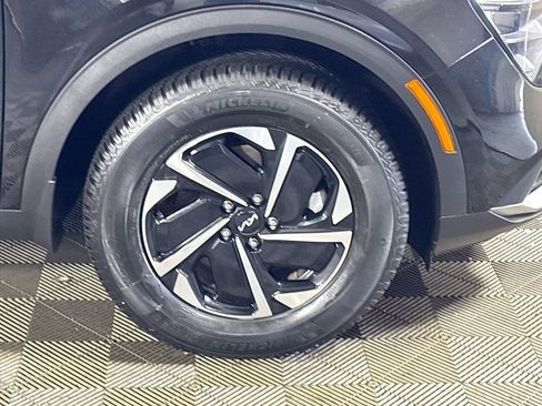 Certified 2023 Kia Sportage LX image 22