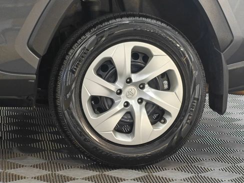 Used 2019 Toyota RAV4 LE w/ All Weather Liner Package AWD/4WD image 46