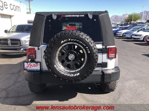 Used 2009 Jeep Wrangler X image 7