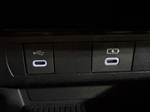 Certified 2024 Toyota Prius LE image 13