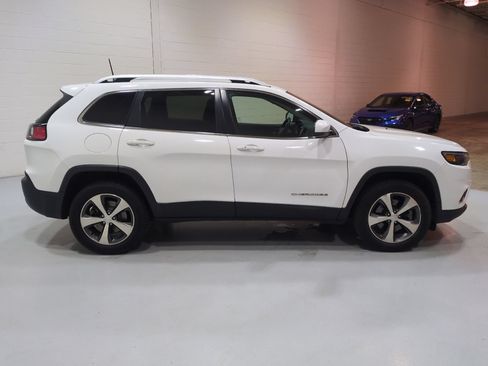 Used 2020 Jeep Cherokee Limited AWD/4WD image 2