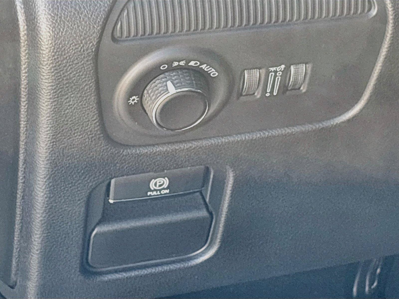 Used 2026 Jeep Grand Wagoneer 4WD image 14