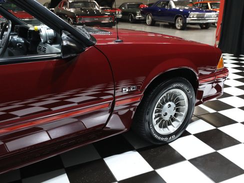 Used 1987 Ford Mustang GT RWD image 22