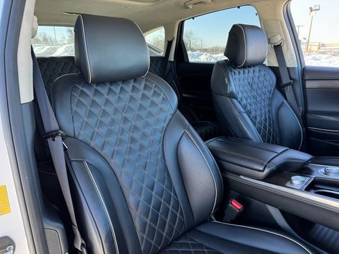 Used 2023 Genesis GV80 3.5T w/ Prestige Matte Package image 17