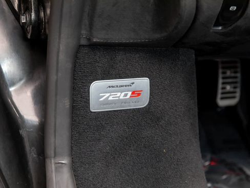 Used 2023 McLaren 720S Spider image 26