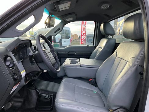 Used 2015 Ford F550 4x4 Regular Cab Super Duty image 9