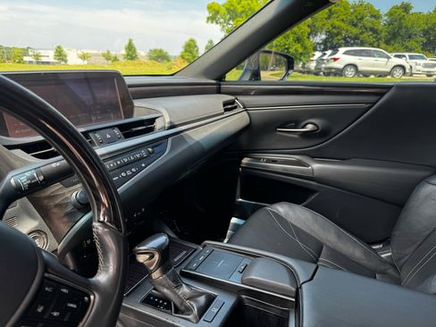 Used 2019 Lexus ES 350 ES 350 FWD image 12