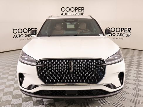 New 2026 Lincoln Aviator Reserve image 9