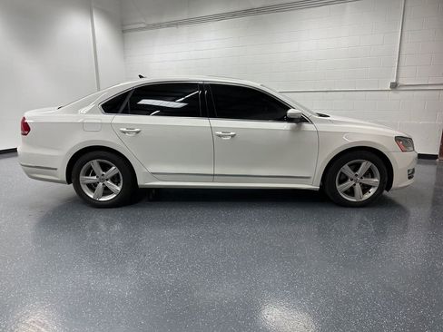 Used 2013 Volkswagen Passat TDI SEL Premium image 3