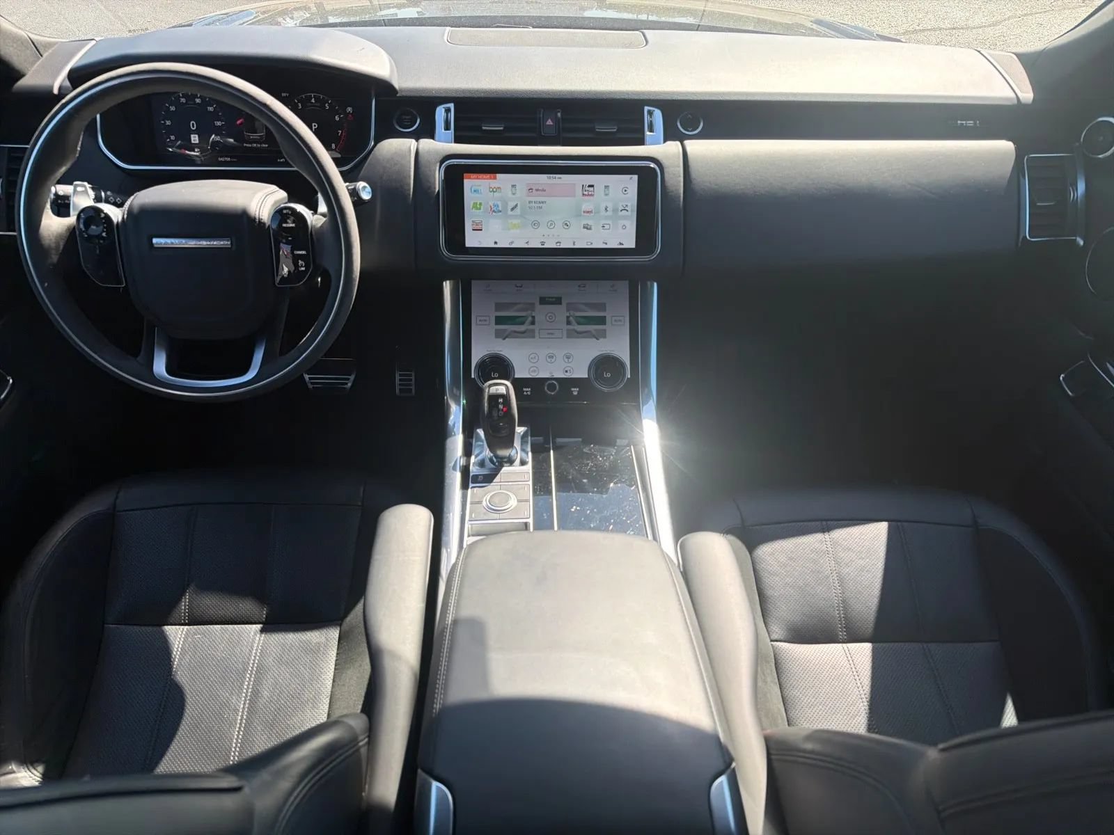 Used 2020 Land Rover Range Rover Sport HST AWD/4WD image 2