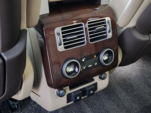 Used 2021 Land Rover Range Rover Westminster Edition image 31