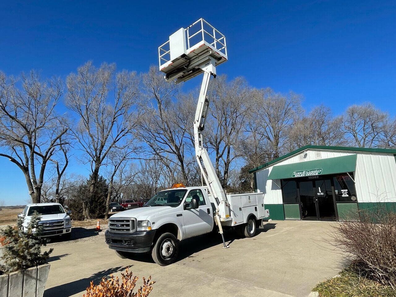 Used 2002 Ford F450 2WD Regular Cab Super Duty image 27