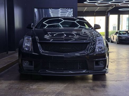 Used 2014 Cadillac CTS V RWD image 2