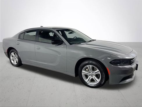 Used 2023 Dodge Charger SXT image 4