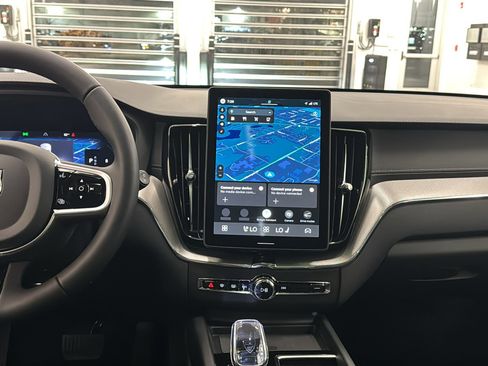 New 2026 Volvo XC60 B5 Ultra w/ Protection Package Premier image 11