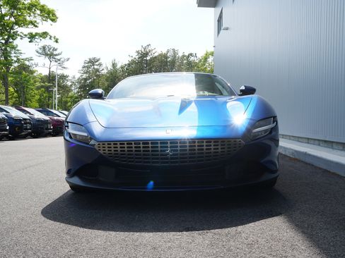 Used 2022 Ferrari Roma RWD image 3
