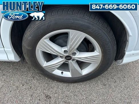 Used 2024 Audi Q4 e-tron Premium Plus w/ Premium Plus AWD/4WD image 8