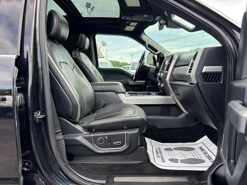Used 2017 Ford F250 Platinum w/ Platinum Ultimate Package AWD/4WD image 31