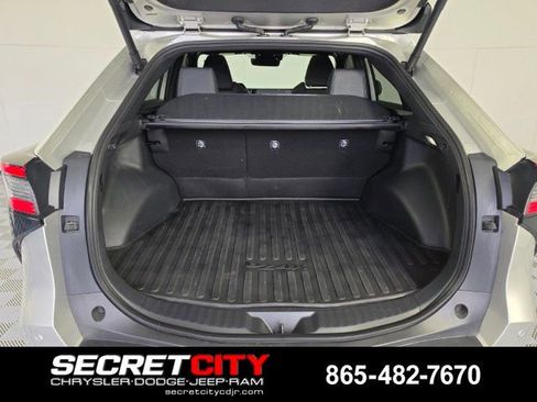 Used 2024 Toyota bZ4X XLE w/ Weather Package AWD/4WD image 31