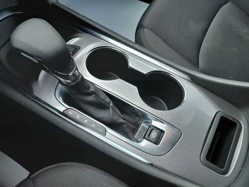Used 2024 Chevrolet Malibu LT FWD image 25