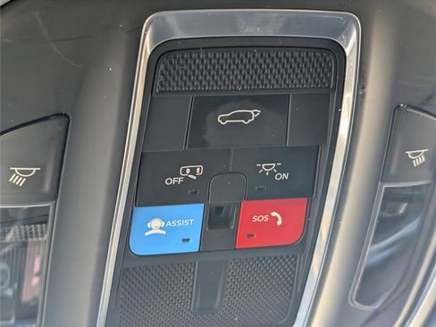 Used 2022 Jeep Grand Cherokee Trailhawk w/ ADV Protech Group II image 36