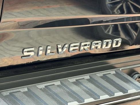 Used 2019 Chevrolet Silverado 2500 High Country w/ Duramax Plus Package AWD/4WD image 11