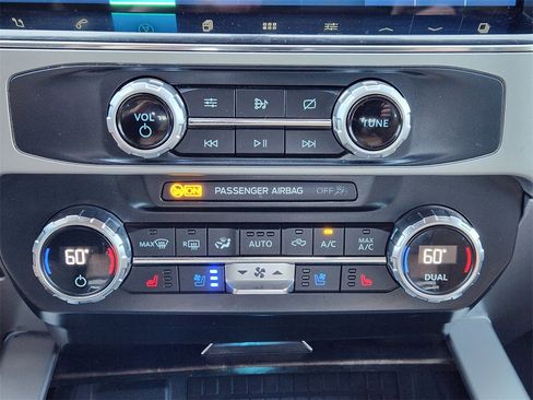 Used 2022 Ford F350 Lariat w/ Lariat Ultimate Package image 20