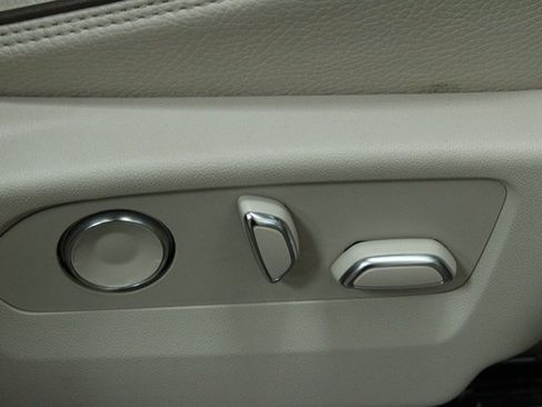 Used 2021 GMC Yukon Denali image 12