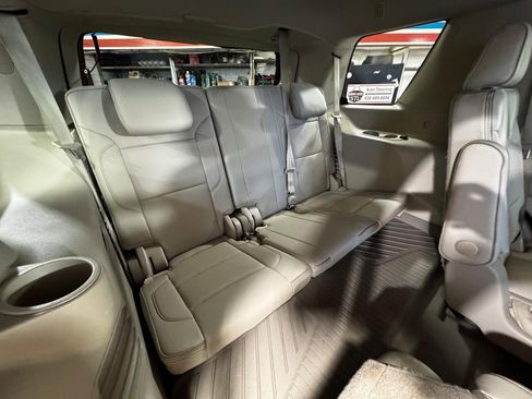 Used 2019 GMC Yukon Denali w/ Denali Ultimate Package image 11