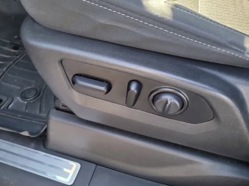 Used 2020 Chevrolet Silverado 1500 RST w/ Convenience Package image 22