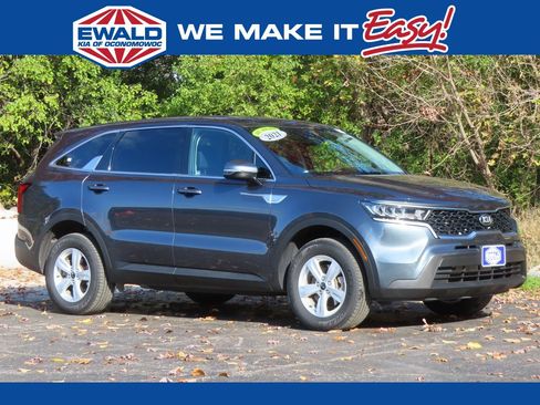 Used 2021 Kia Sorento LX image 1