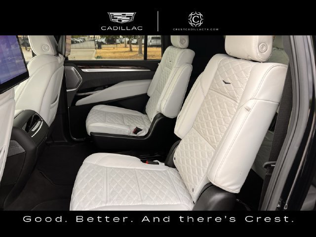 Certified 2026 Cadillac Escalade ESV Platinum Sport w/ LPO, ONYX Package AWD/4WD image 31