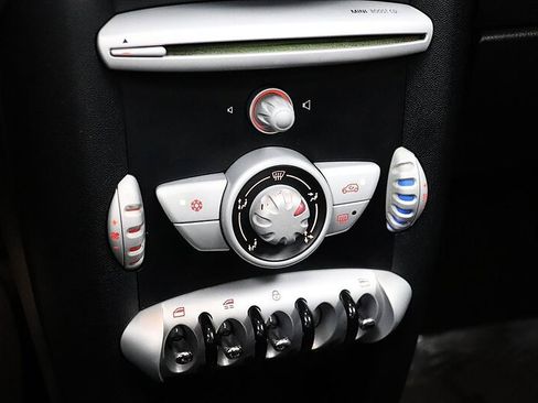 Used 2010 MINI Cooper Convertible FWD image 26