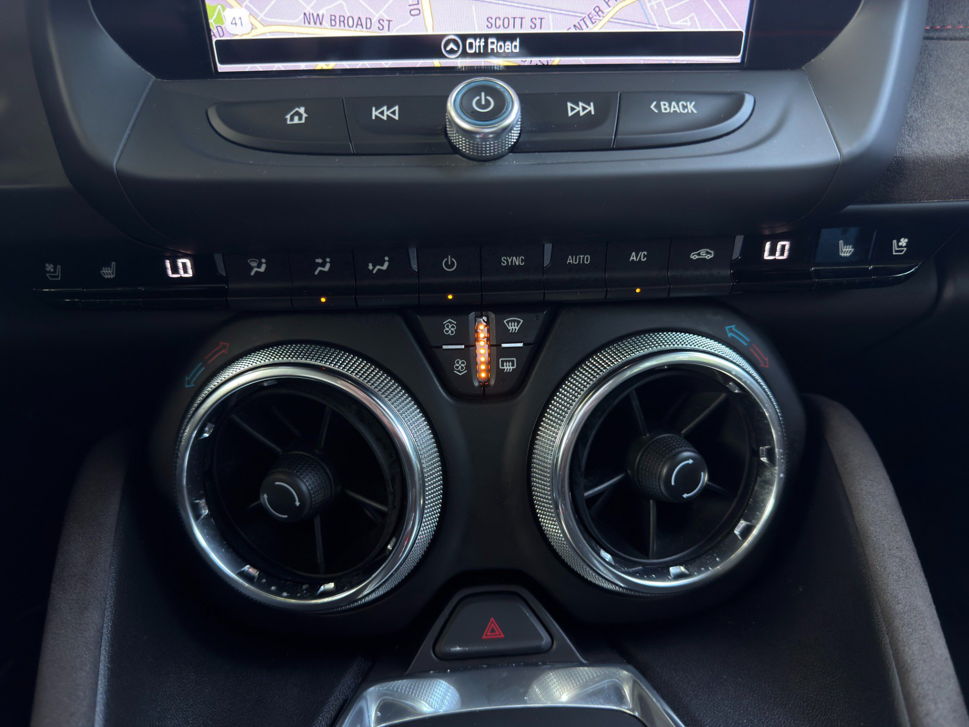 Used 2017 Chevrolet Camaro ZL1 RWD image 34