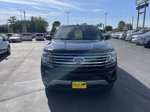 Used 2021 Ford Expedition XLT AWD/4WD image 3