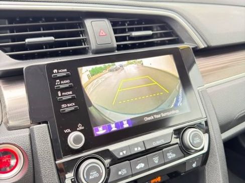 Used 2019 Honda Civic EX image 10